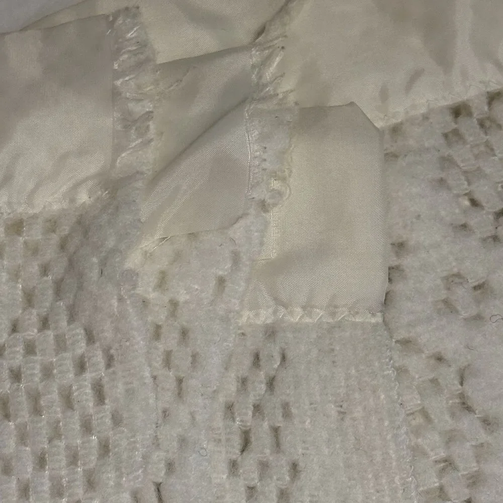 N/A vintage cream